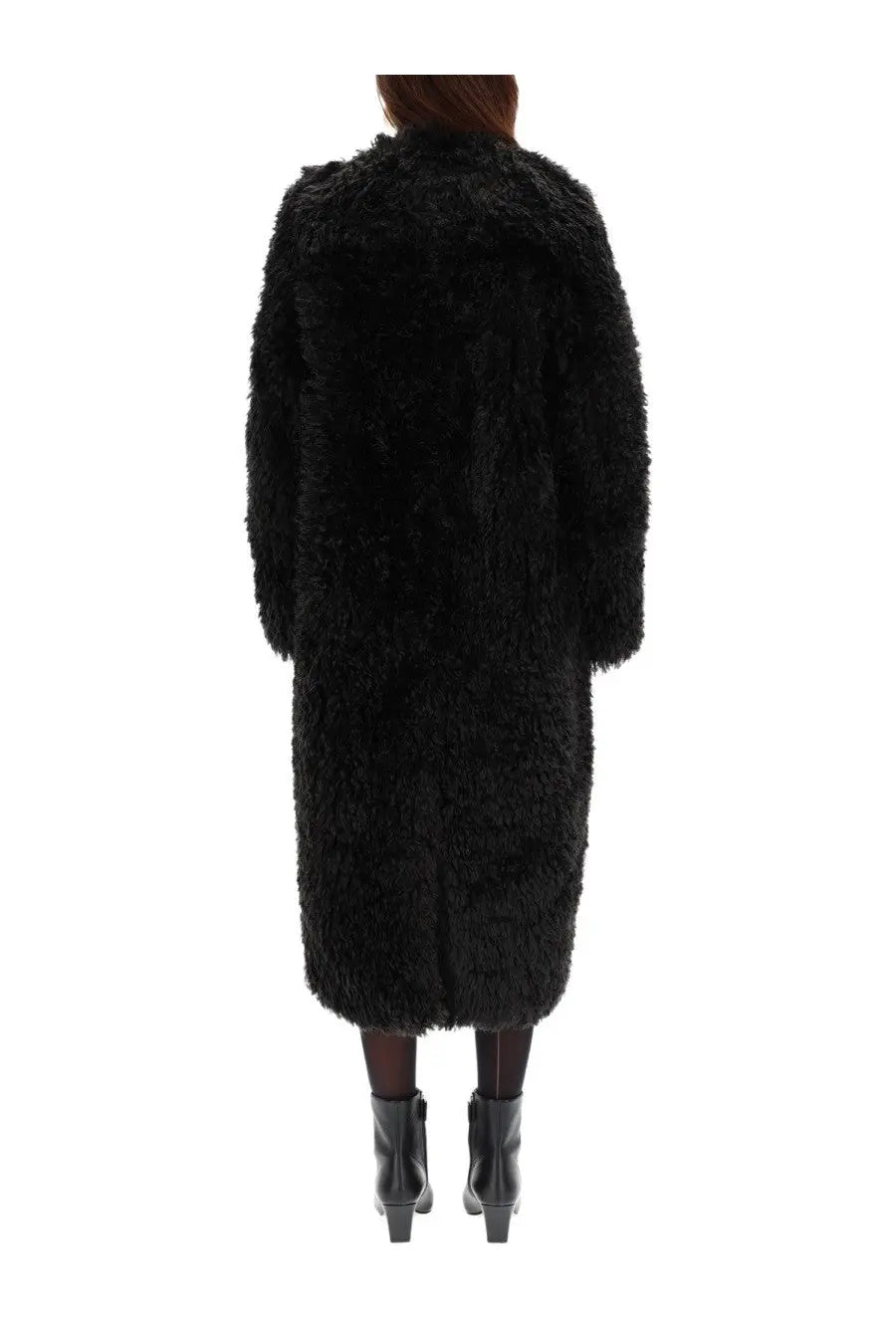 Stand Studio women’s coat Carolina black is a long plush faux fur coat with high collar and full-length sleeves