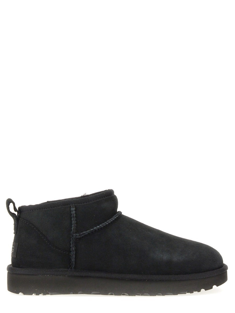 UGG Women's Stivale Classic Ultra Mini Black