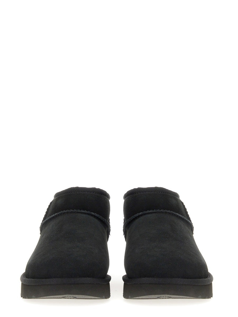 UGG Women's Stivale Classic Ultra Mini Black