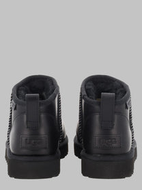 UGG Women's Stivale Classic Ultra Mini Black