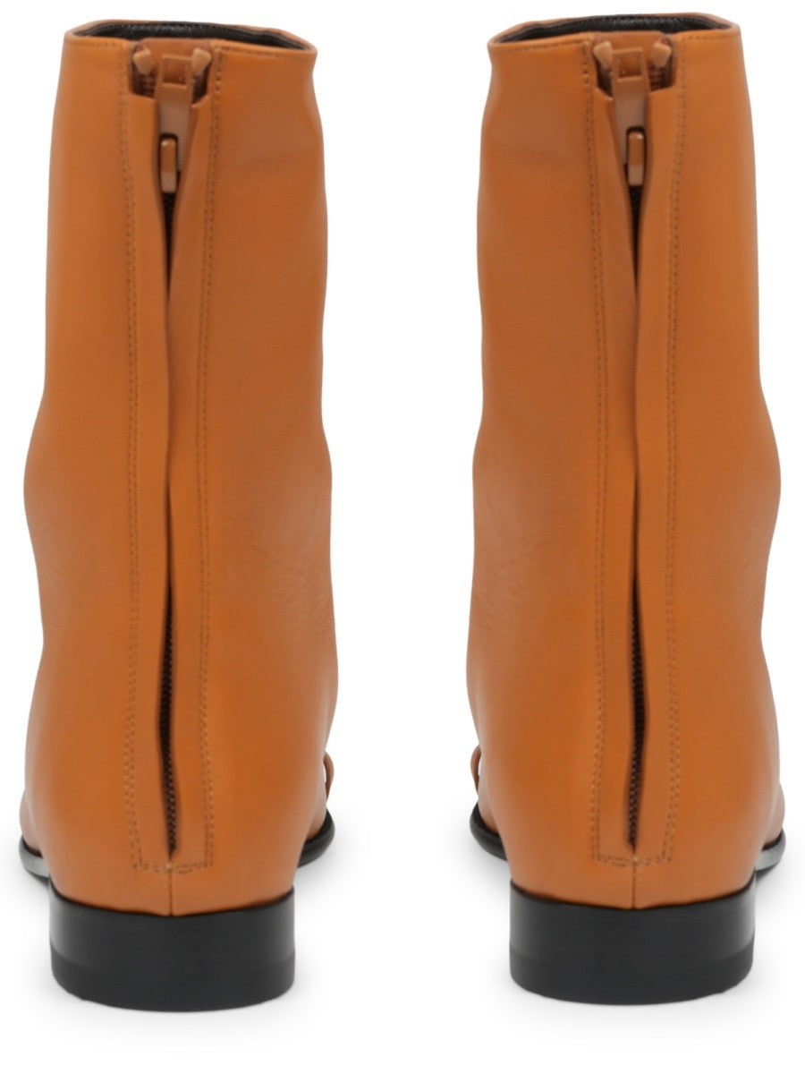 Celine Women's Stivale in Pelle Con Morsetto Brown