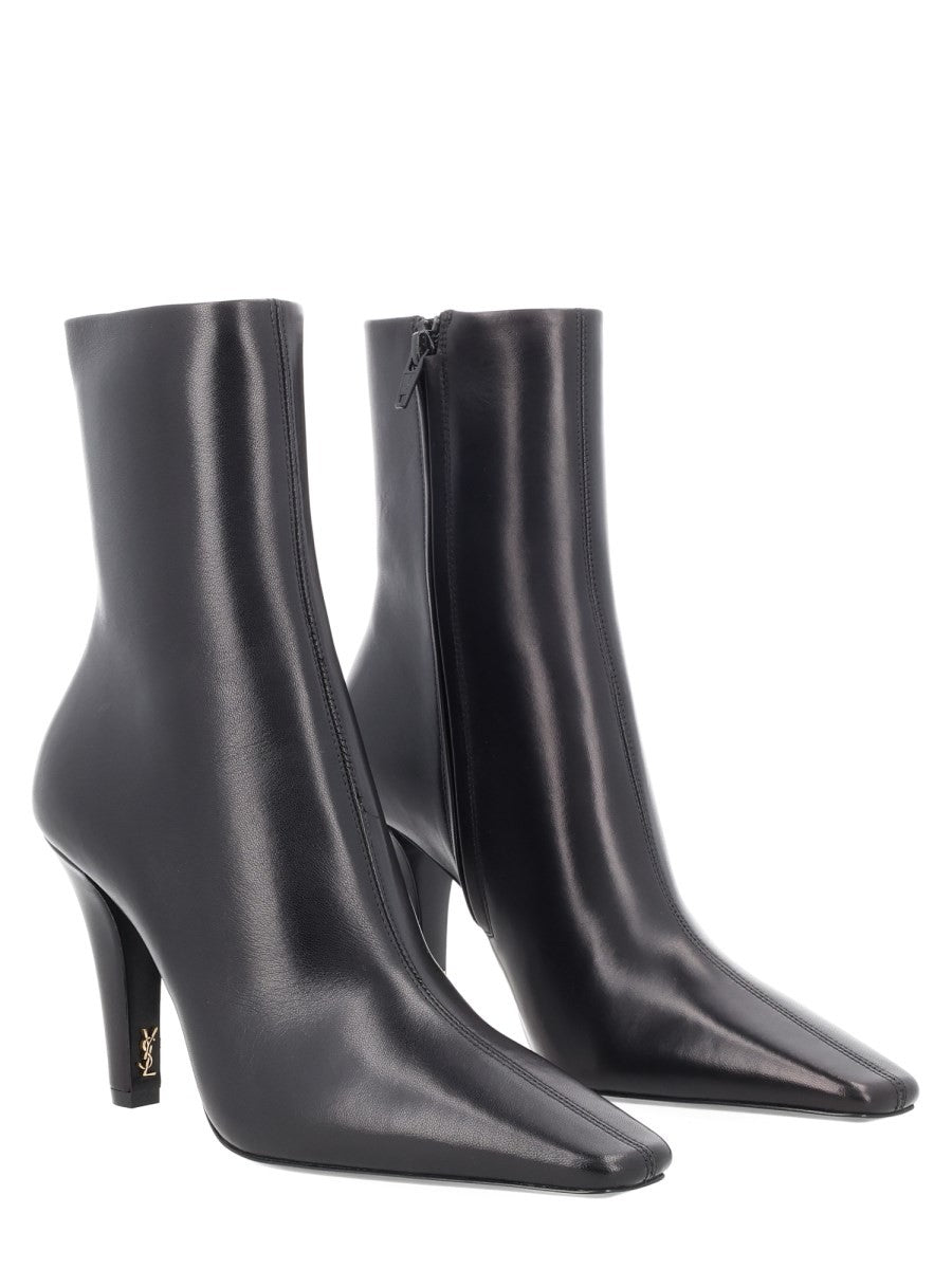 Saint Laurent Women's Stivale Jill in Pelle Black