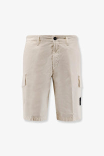 Stone island men’s organic cotton bermuda shorts in beige with cargo side pockets and black button closure