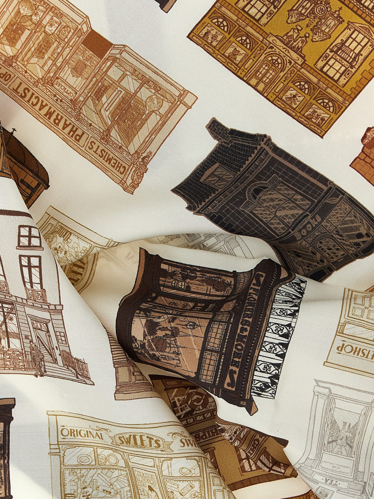 Burberry Storefront Scarf Gold, view 3