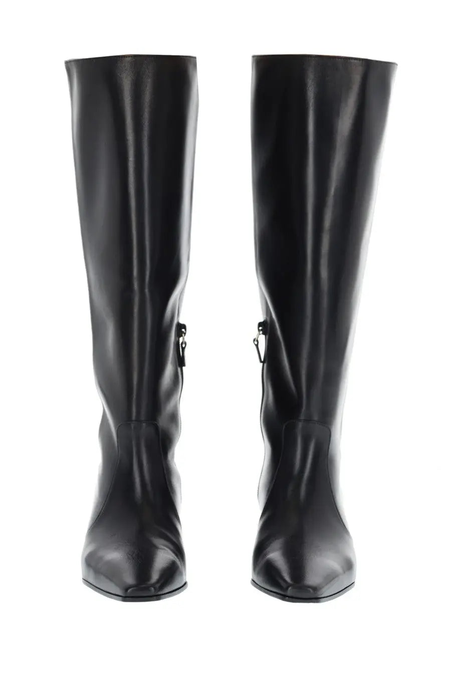 Stuart Weitzman women’s boot Stassi black knee-high leather boots with a sleek glossy finish and pointed toes