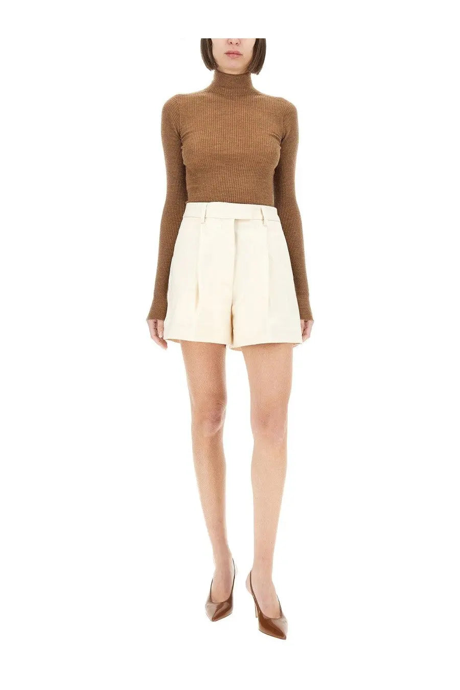 Thelatest women’s shorts bea white cream high-waisted tailored pleated shorts with structured waistband