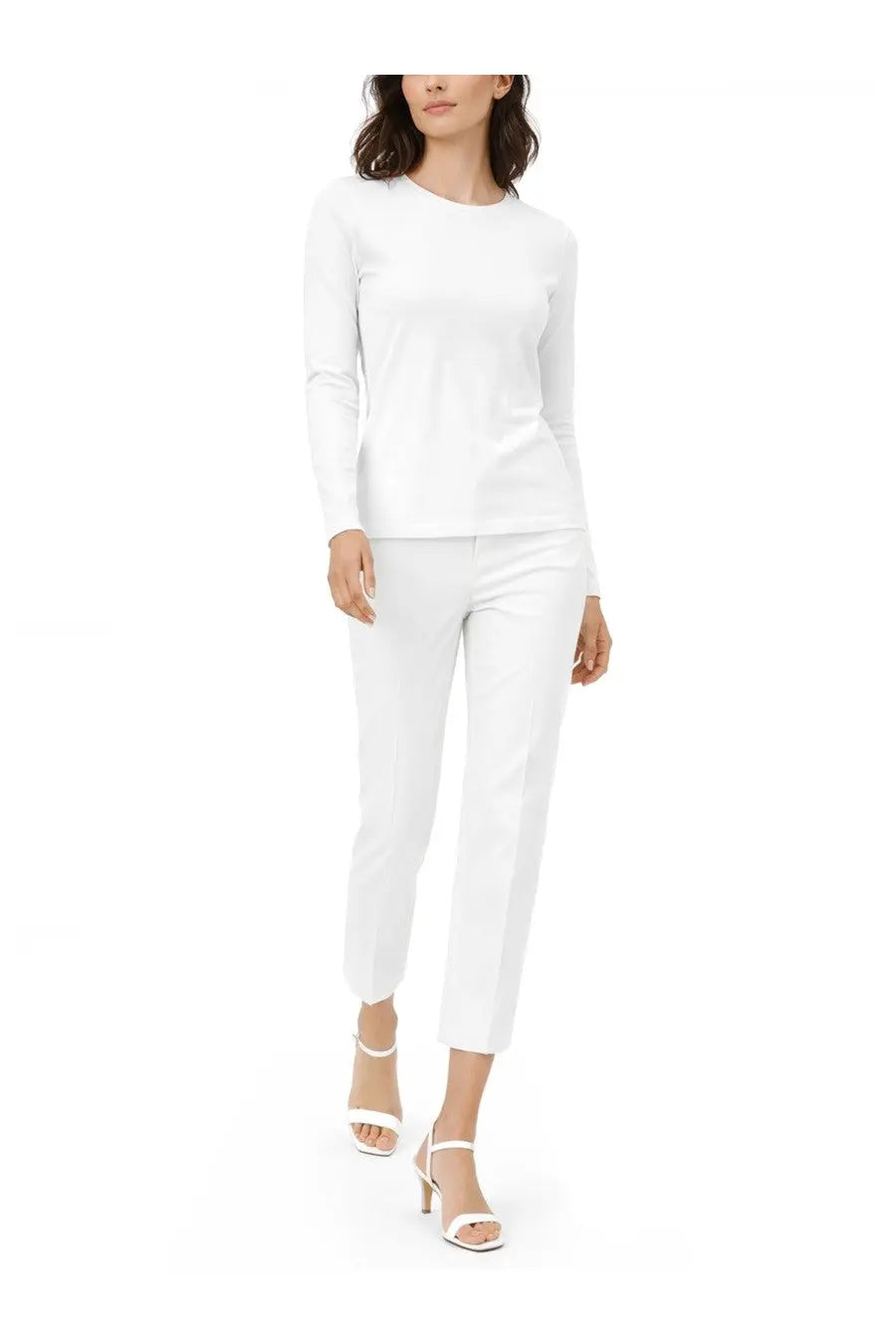 Theory women’s white long sleeve tailored fit shirt with round neckline made from soft fabric