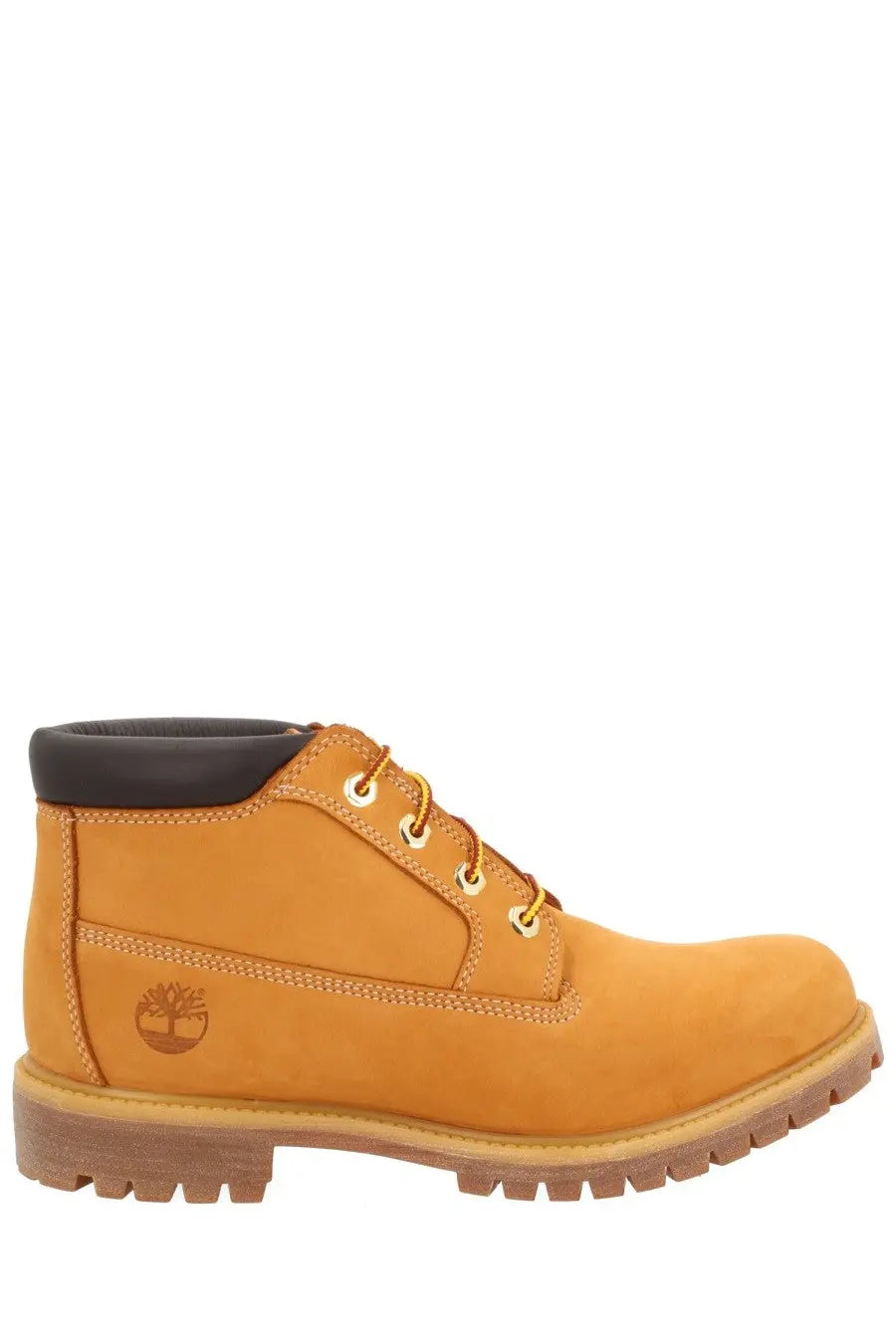 Timberland men’s waterproof chukka boot in tan suede with black collar lining and gold-toned laces