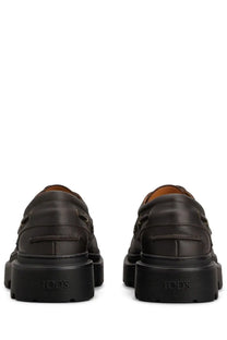 Tod’s men’s mocassino da barca brown leather loafers with thick platform soles and embossed Tod’s branding