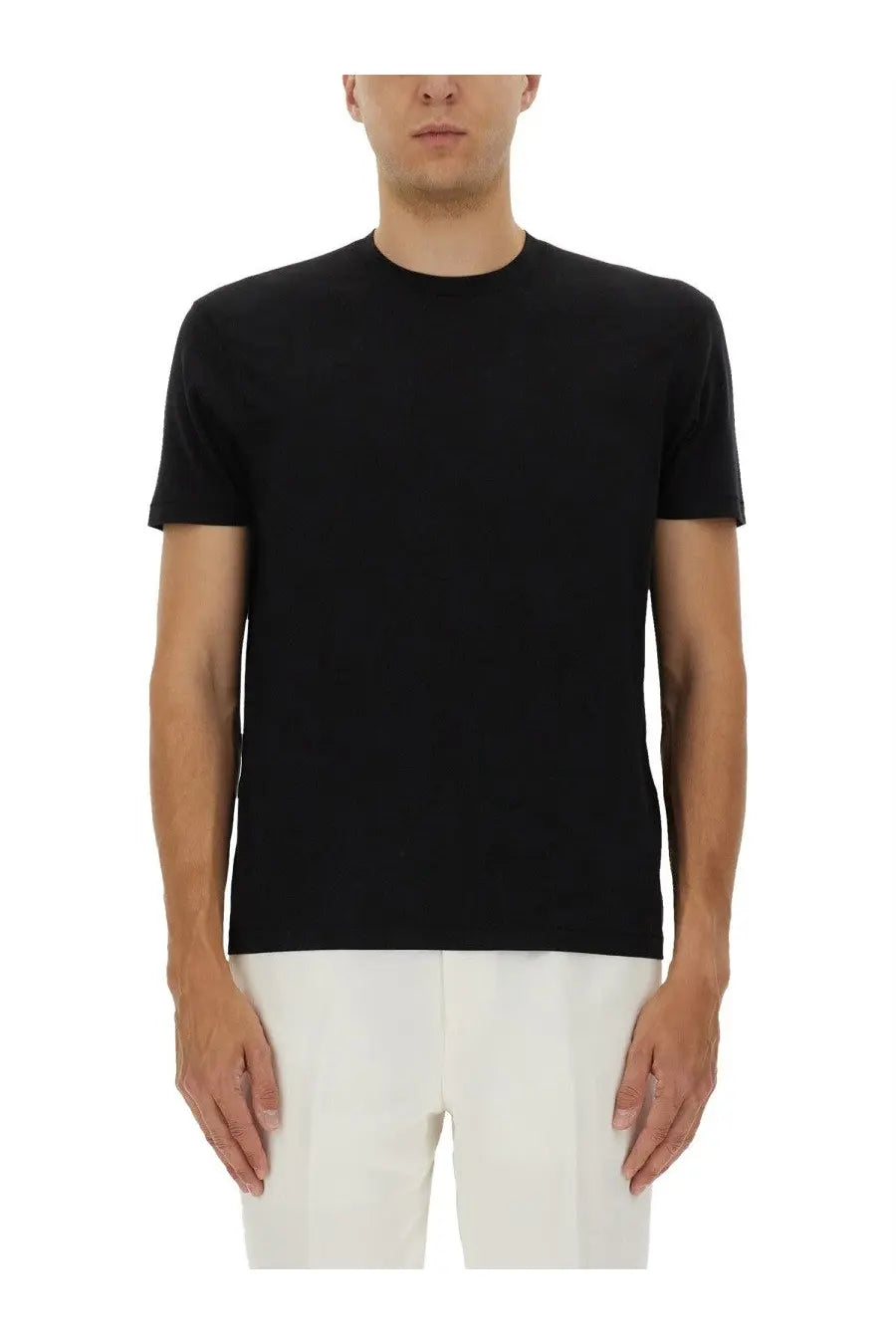 Tom Ford men’s regular fit black short-sleeved crew neck t-shirt made from soft cotton for casual wear