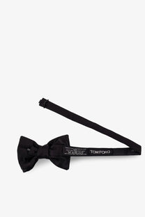 Tom ford men’s black silk bow tie made of satin with a sleek and elegant design perfect for formal occasions