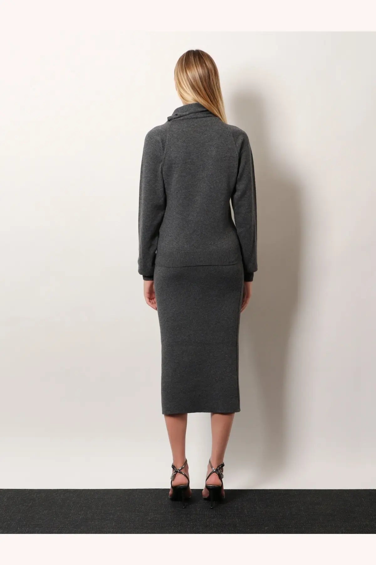 Tom Ford Women's Cashmere and Cotton Turtleneck Sweater Grey, view 3