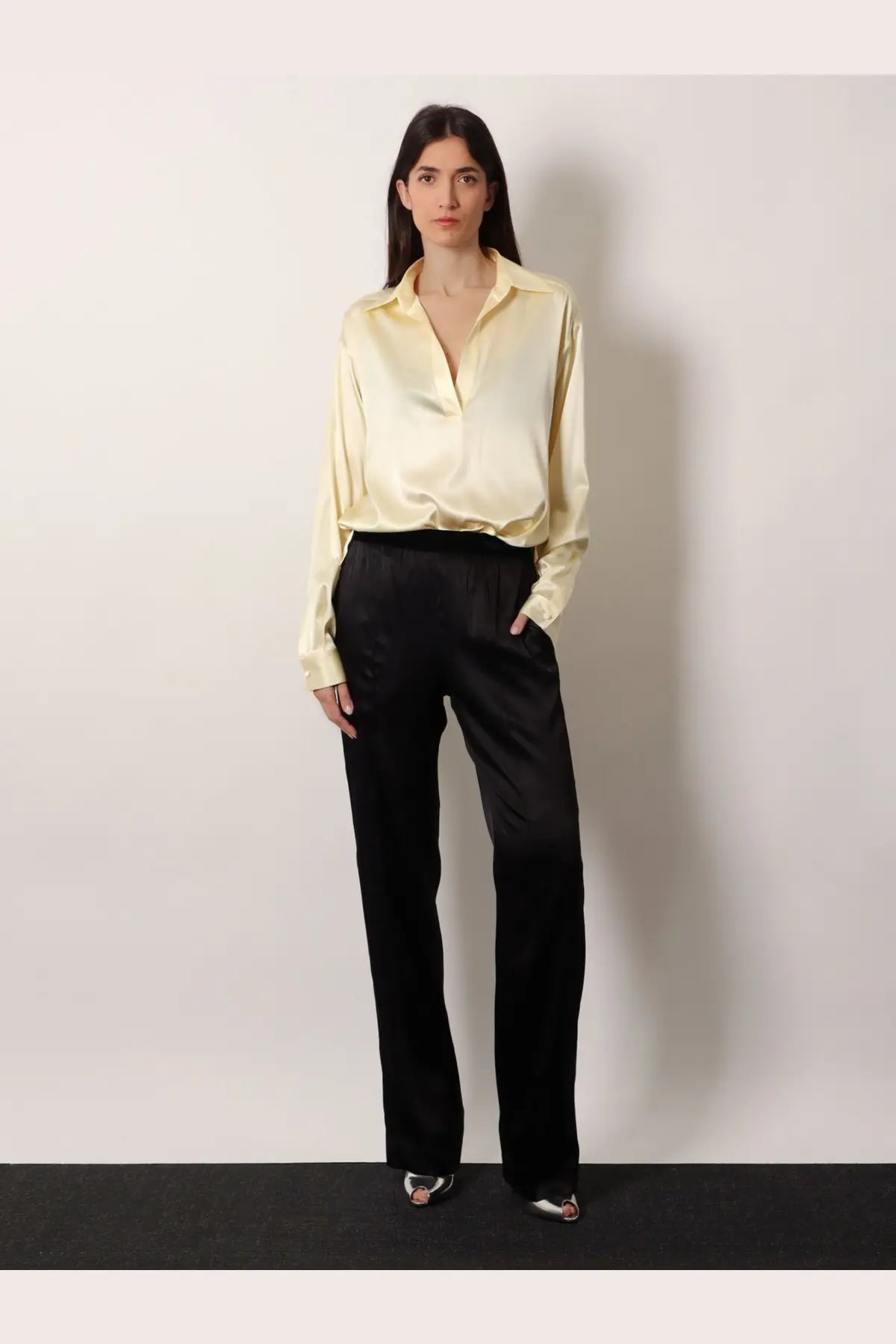 Tom Ford Women's Pyjamas Stretch Satin Trousers Black, view 2