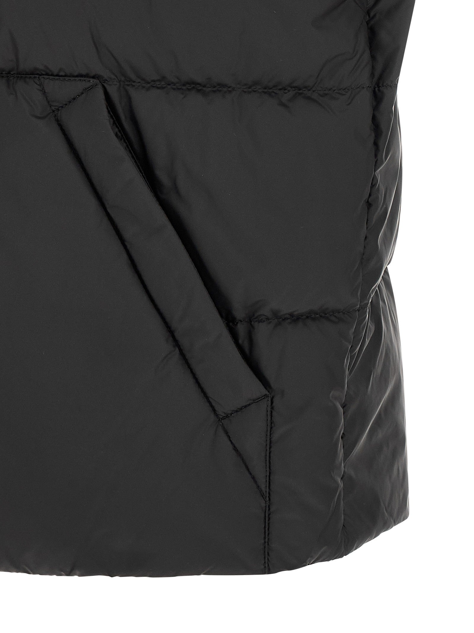 Moncler Men's Tuquerouye Vest Black