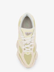 New Balance Unisex Suede Sneakers White, view 5