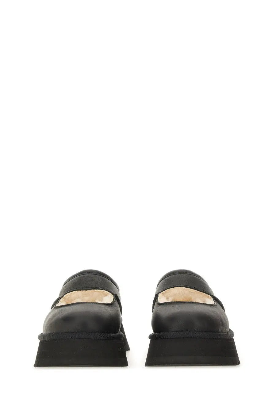 UGG Women's Sandal Bea Mary Jane Black, view 4