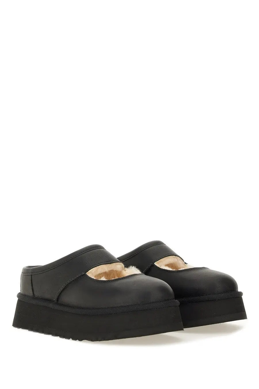 UGG Women's Sandal Bea Mary Jane Black, view 2