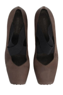 Uma Wang women’s leather ballerina brown suede high-heeled shoes with black elastic straps across the instep