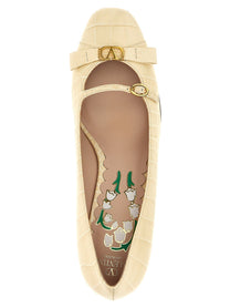 Valentino Valentino Garavani Bowow Pumps White