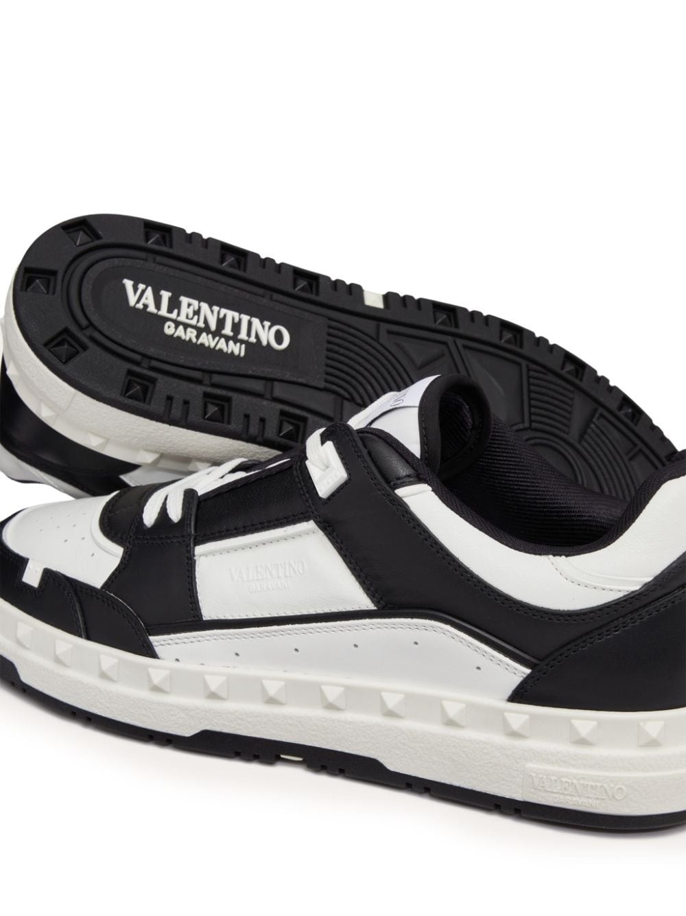 Valentino Garavani - Valentino Garavani Sneakers Black - Sneakers