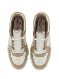 Valentino Garavani - Valentino Garavani Low Top Sneaker ’Freedots’ - Men’s Shoes