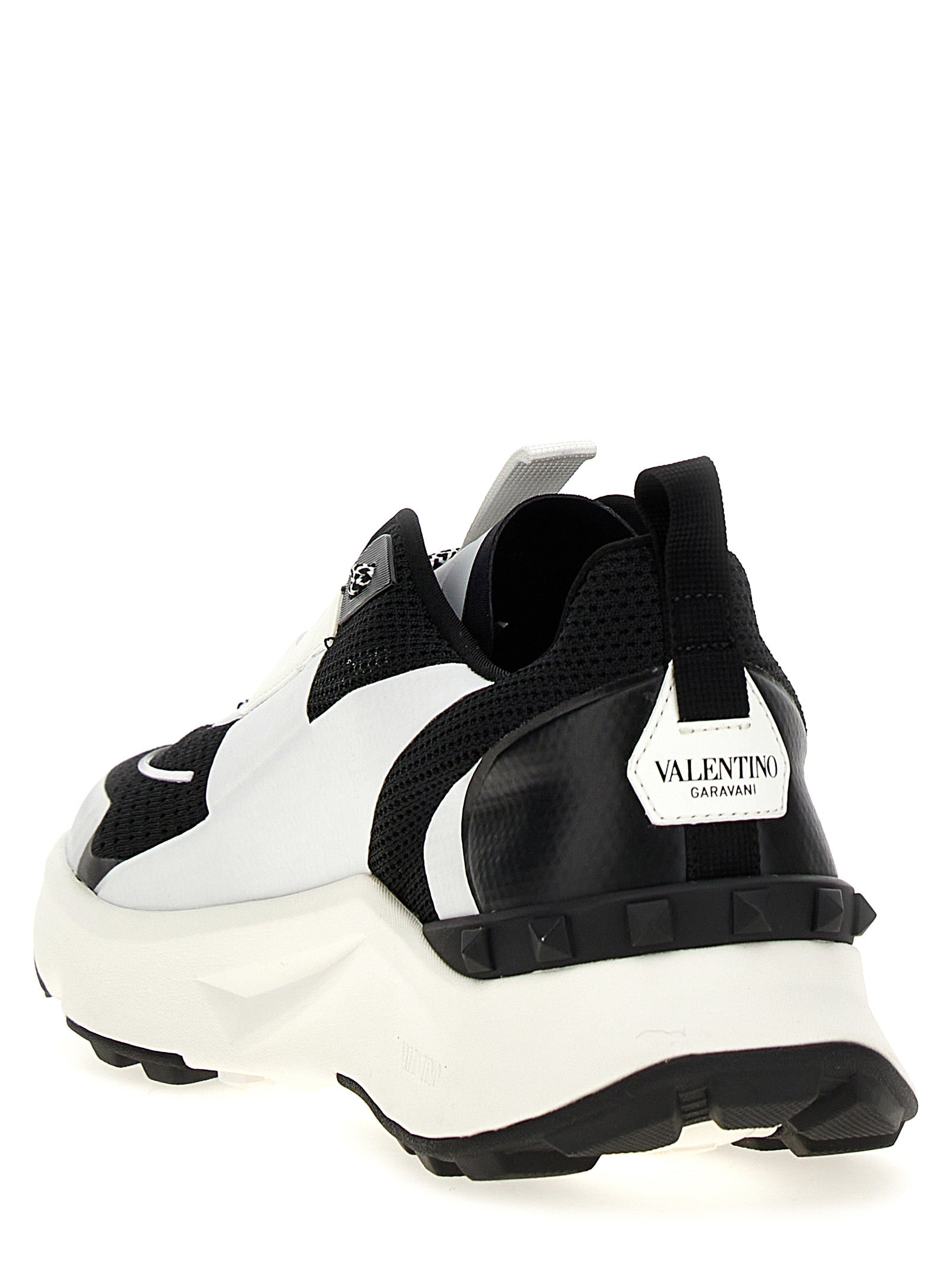 VALENTINO GARAVANI - VALENTINO GARAVANI - Valentino Garavani ’True Act’ sneakers - Men’s Shoes