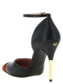 Valentino Valentino Garavani Sinead Black Pumps Black, view 3