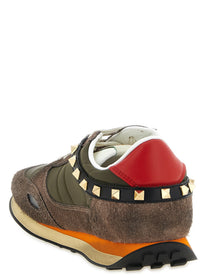 Valentino Valentino Garavani Stud up Sneakers Gold