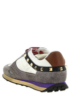 Valentino Valentino Garavani Stud up Sneakers Gold, view 3