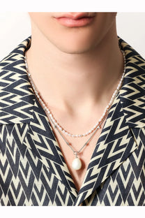 Valentino men’s metal necklace white with delicate silver chain and single teardrop-shaped pearl pendant