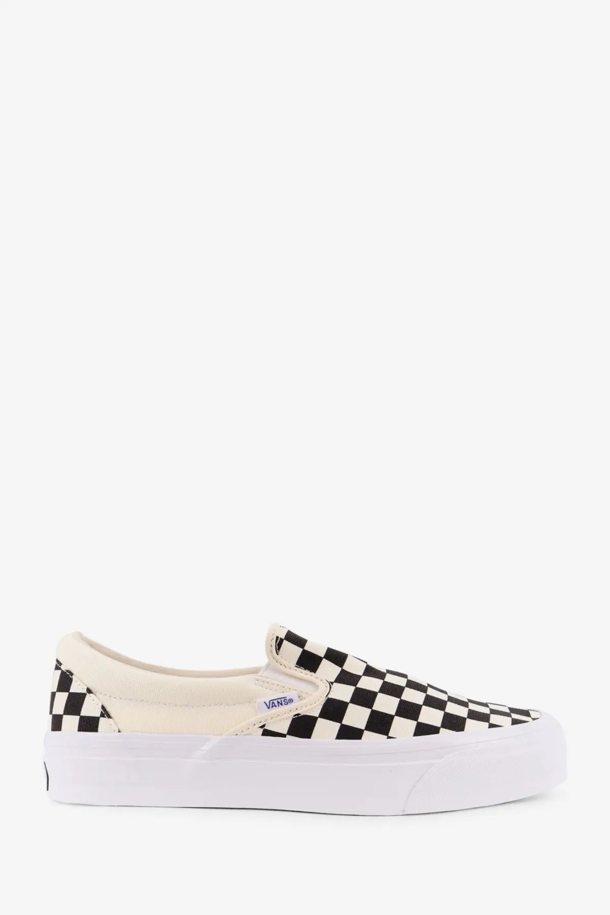 Vans men’s Reisseu Lx slip on canvas sneakers in black with white checkerboard pattern and cream interior lining