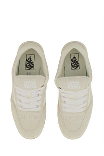 Cream-colored Vans men’s sneaker Hylane with white laces and minimalist design perfect for casual wear
