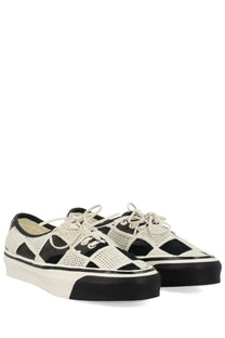 Vans unisex sneaker authentic black in black and white perforated mesh with chunky rubber sole for casual wear