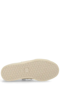 Veja unisex sneaker campo white featuring a cream-colored rubber sole with hexagonal tread and heel logo visible