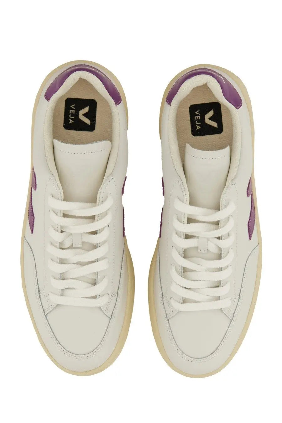 Veja women’s sneaker white leather with purple accents and beige rubber sole for casual wear