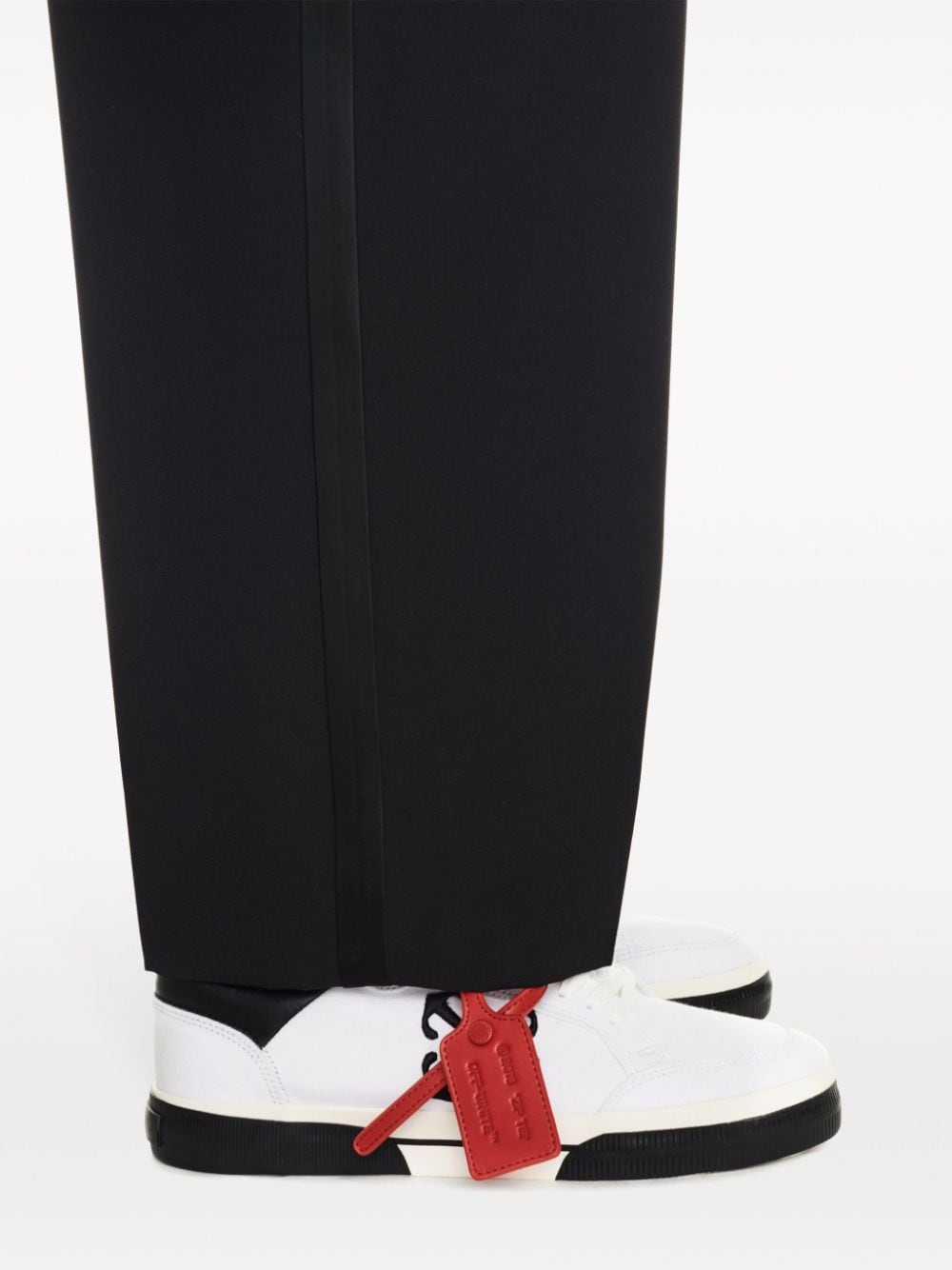 Off White - Off White New Low Vulcanized leather sneakers - Men’s Shoes