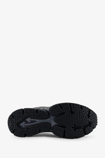 Back view of off-white men’s ow be right back low top sneakers featuring a black rubber sole with a gray logo on the heel