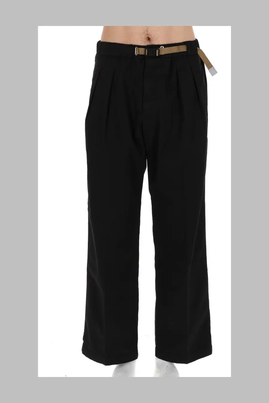 Black pleated wide-leg pantalone with tan belt and metallic buckle from white sand mens collection
