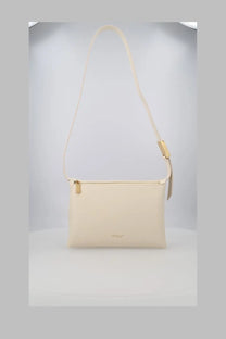 Cream-colored leather crossbody bag with gold-tone zipper and hardware off-white womens borsa spalla sandbag white