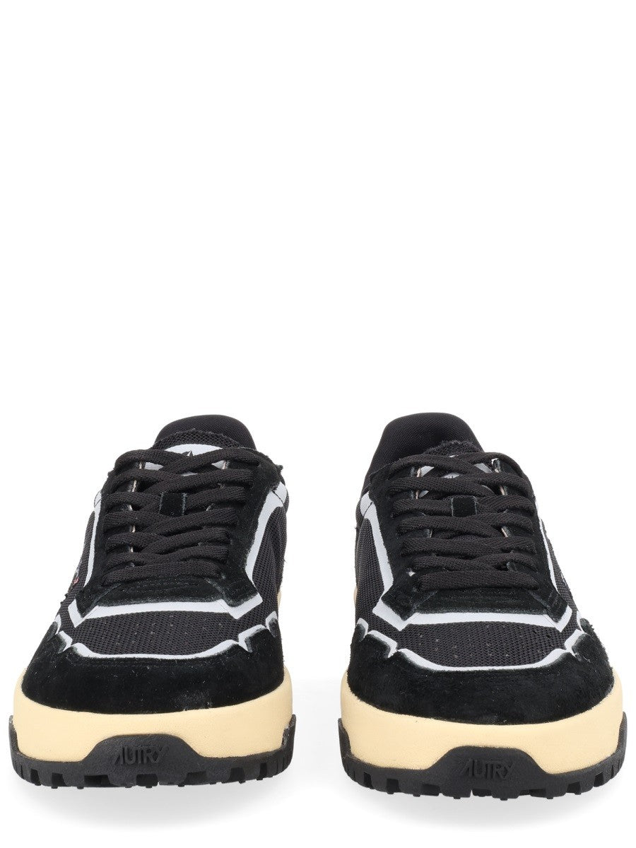 AUTRY Men's Wildpace Low Sneaker Black