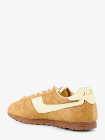 AUTRY Women's Windspinsuede Sneakers Brown