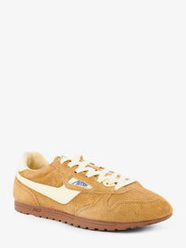 AUTRY Women's Windspinsuede Sneakers Brown