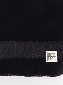 Toteme Women's Wool and Alpaca Scarf Black
