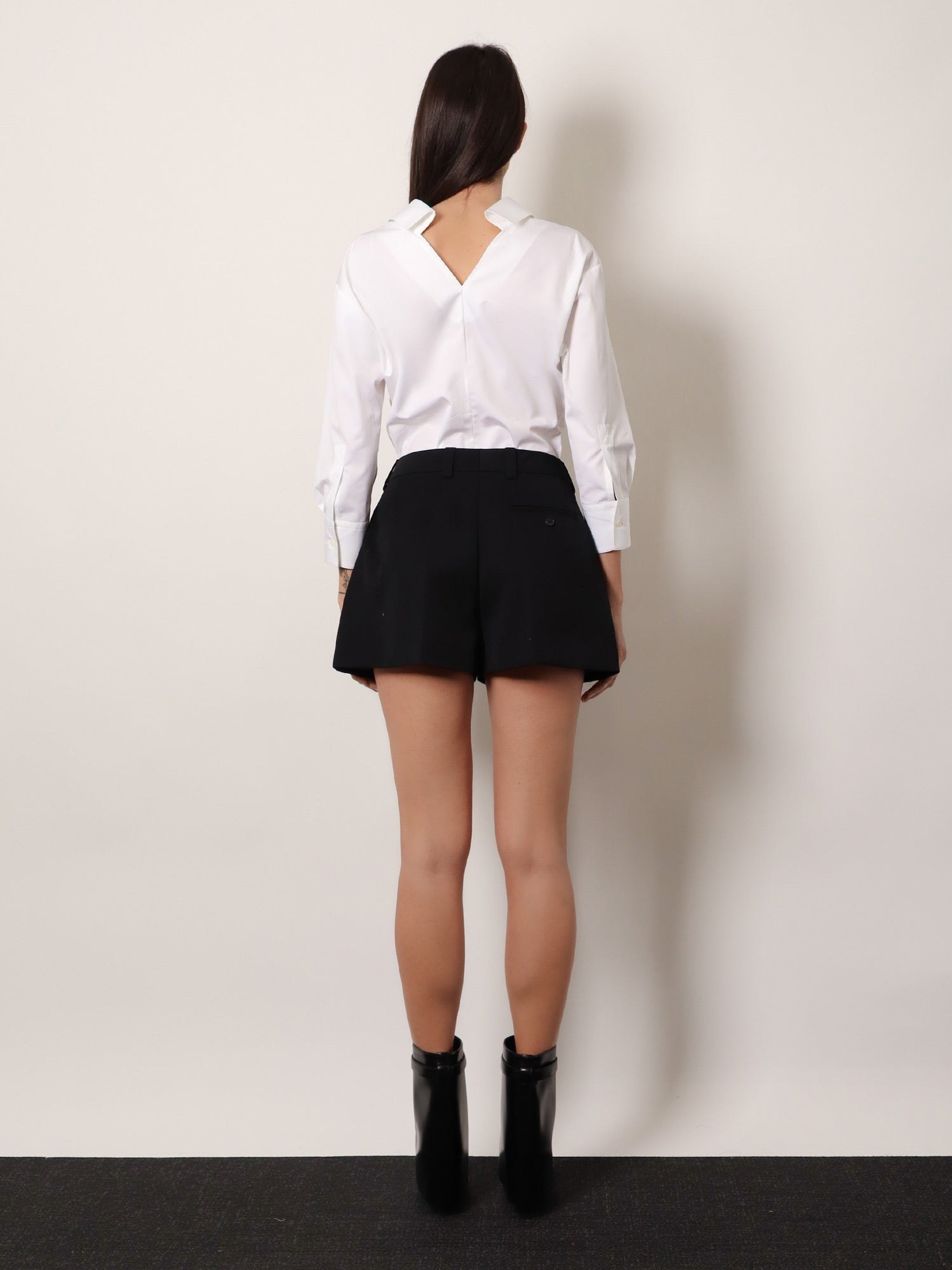 Givenchy Women's Wool Shorts Black