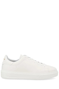 Woolrich men’s sneaker classic court white low-top leather sneaker with minimalist design and gold heel branding back view