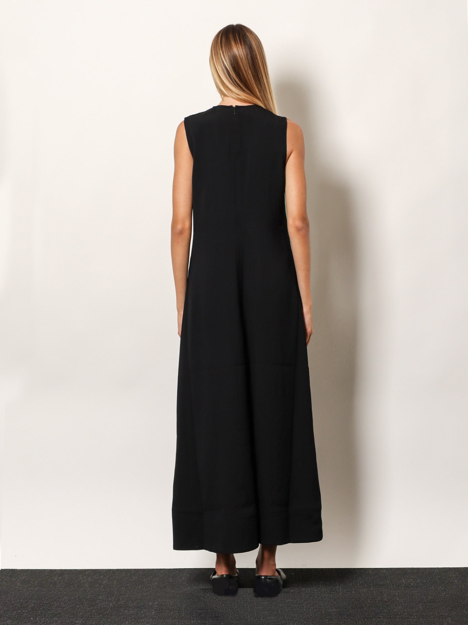 Toteme Women's Woven Stripes Long Viscose Dress Black Toteme